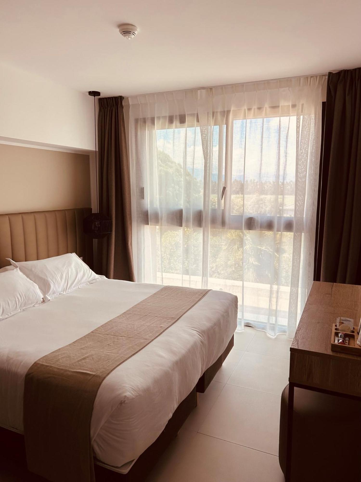 Hotel Spa Restaurant La Madrague Lucciana  Ngoại thất bức ảnh